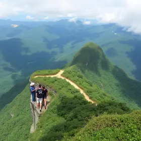 Passeios na Serra do Divisor: experiências que valem a pena