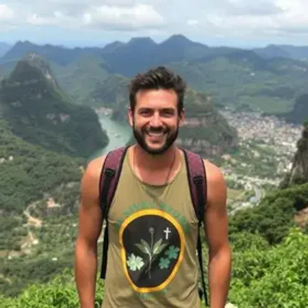Professora e pesquisadora: conheça a trajetória de Fabi Pilate, primeira promotora trans do Brasil que tomará posse no AM