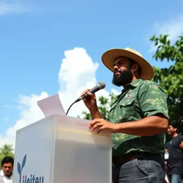 Roberto Cidade e Omar Aziz lideram corrida pelo Governo do Amazonas, aponta Poder360
